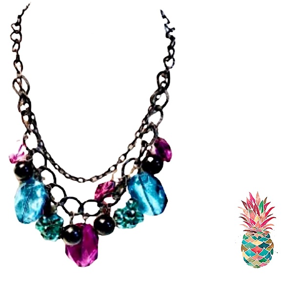 🍍Chain Necklace w/ Dangling Colorful Faux Gems🍍 - Picture 4 of 4